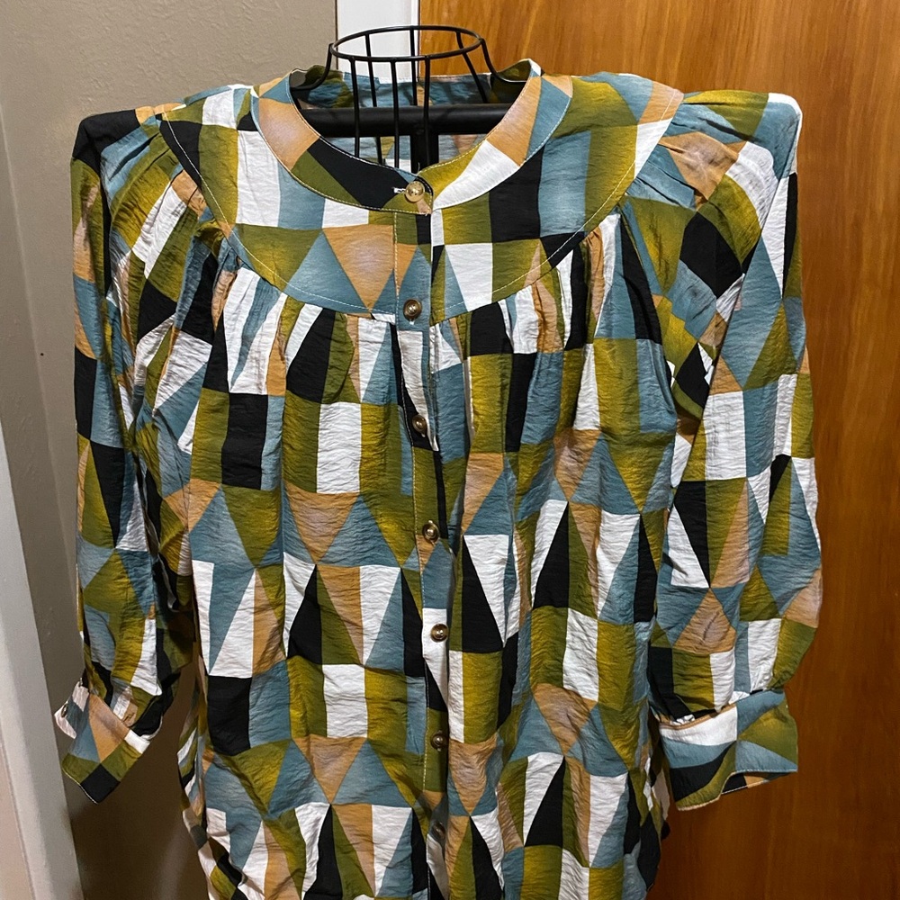 Geometric Patterned Women's Top